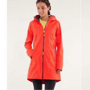 Lululemon right as rain jacket